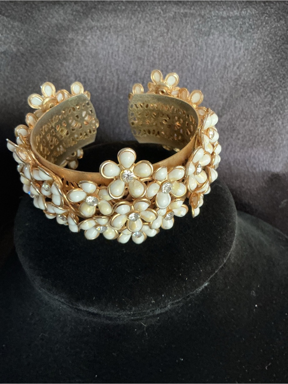 Vintage Floral Gold-Tone Cuff Bracelet with White Enamel Petals